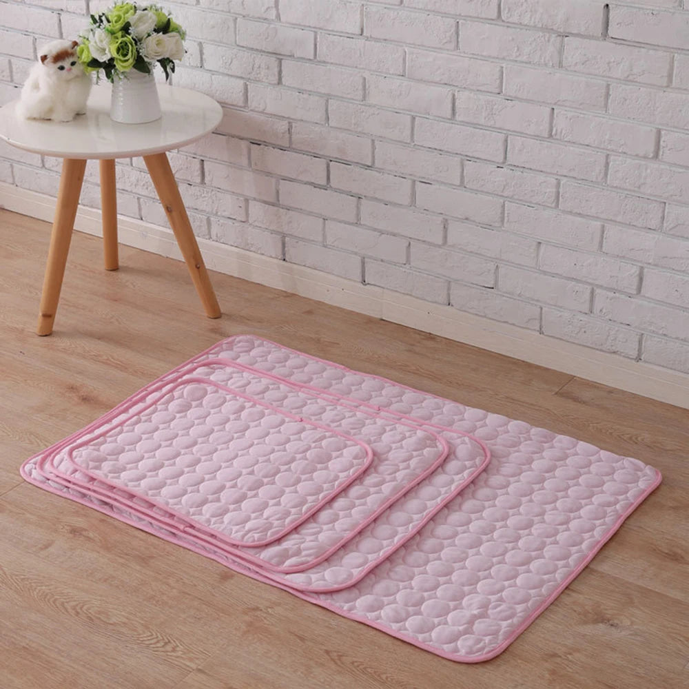 CoolNest™ Pet Cooling Mat – Soft Ice-Silk Summer Bed for Pets